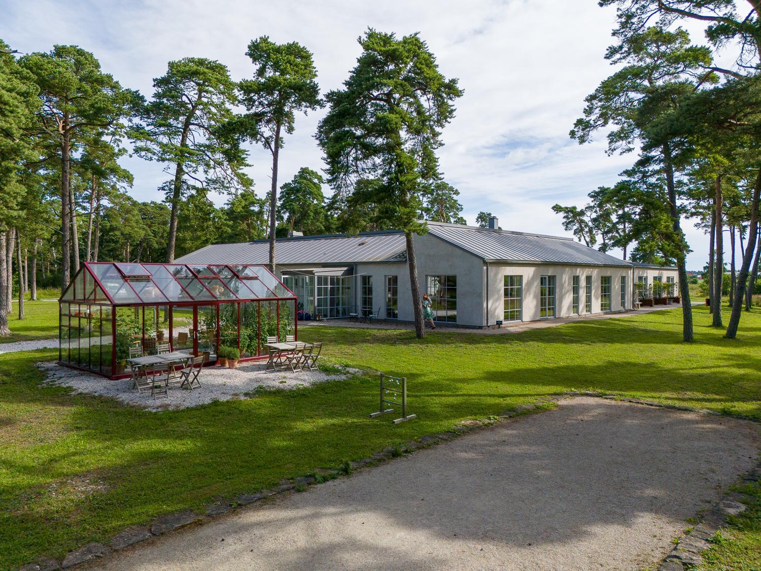 Strandakar & Restaurang 3*